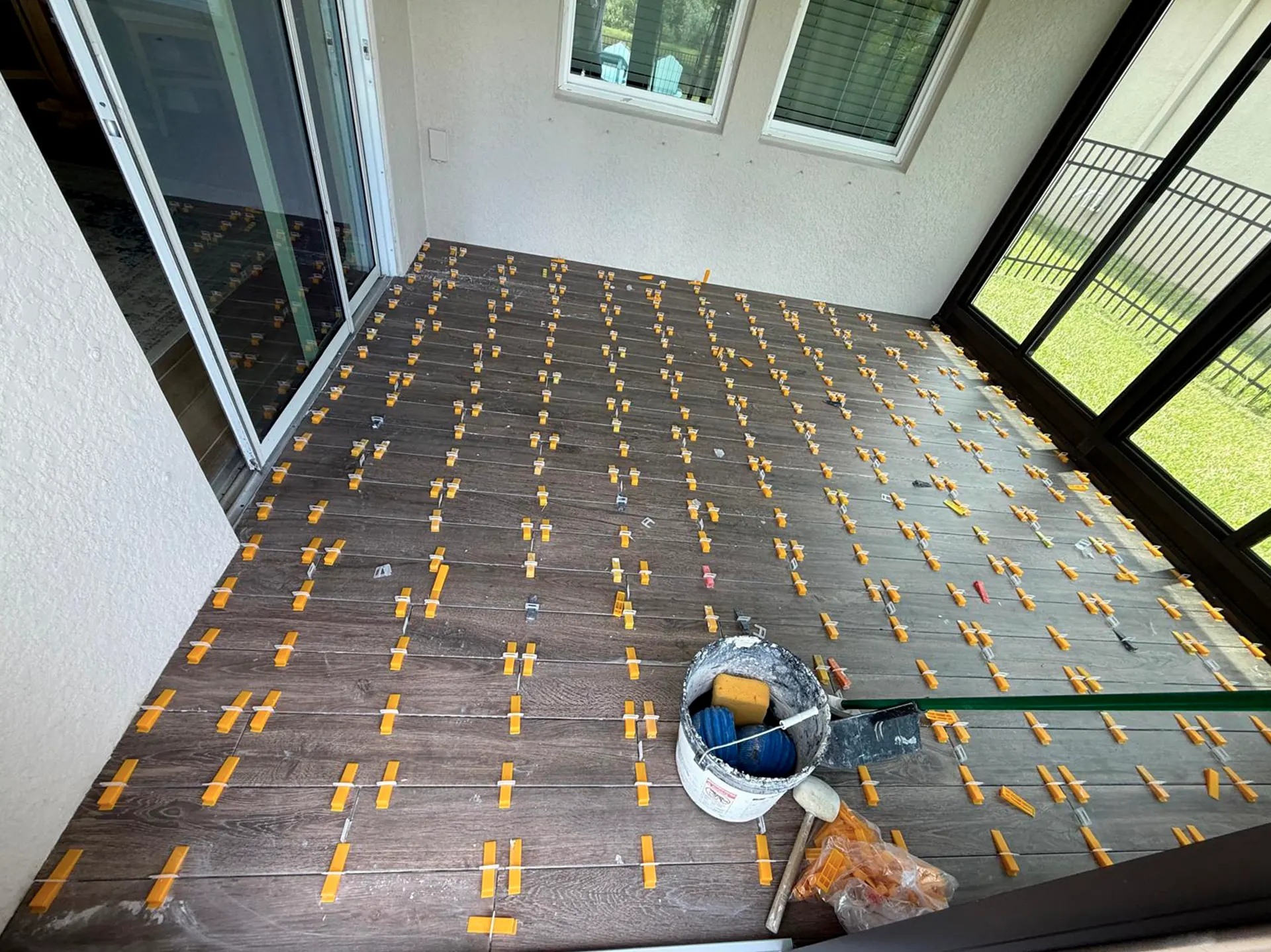 Floor & Tile